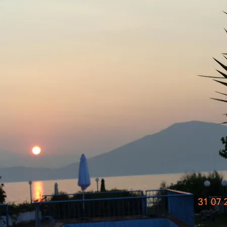 Hotel Porto Kairis 2*